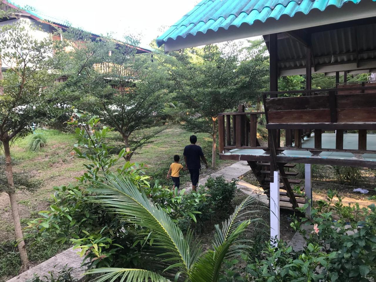 Hotel Rasta House,,Koh Phayam Exterior foto