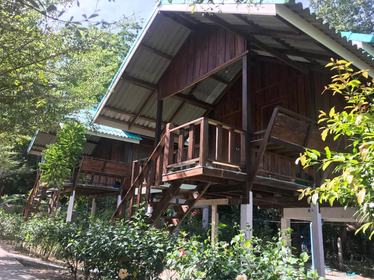 Hotel Rasta House,,Koh Phayam Exterior foto